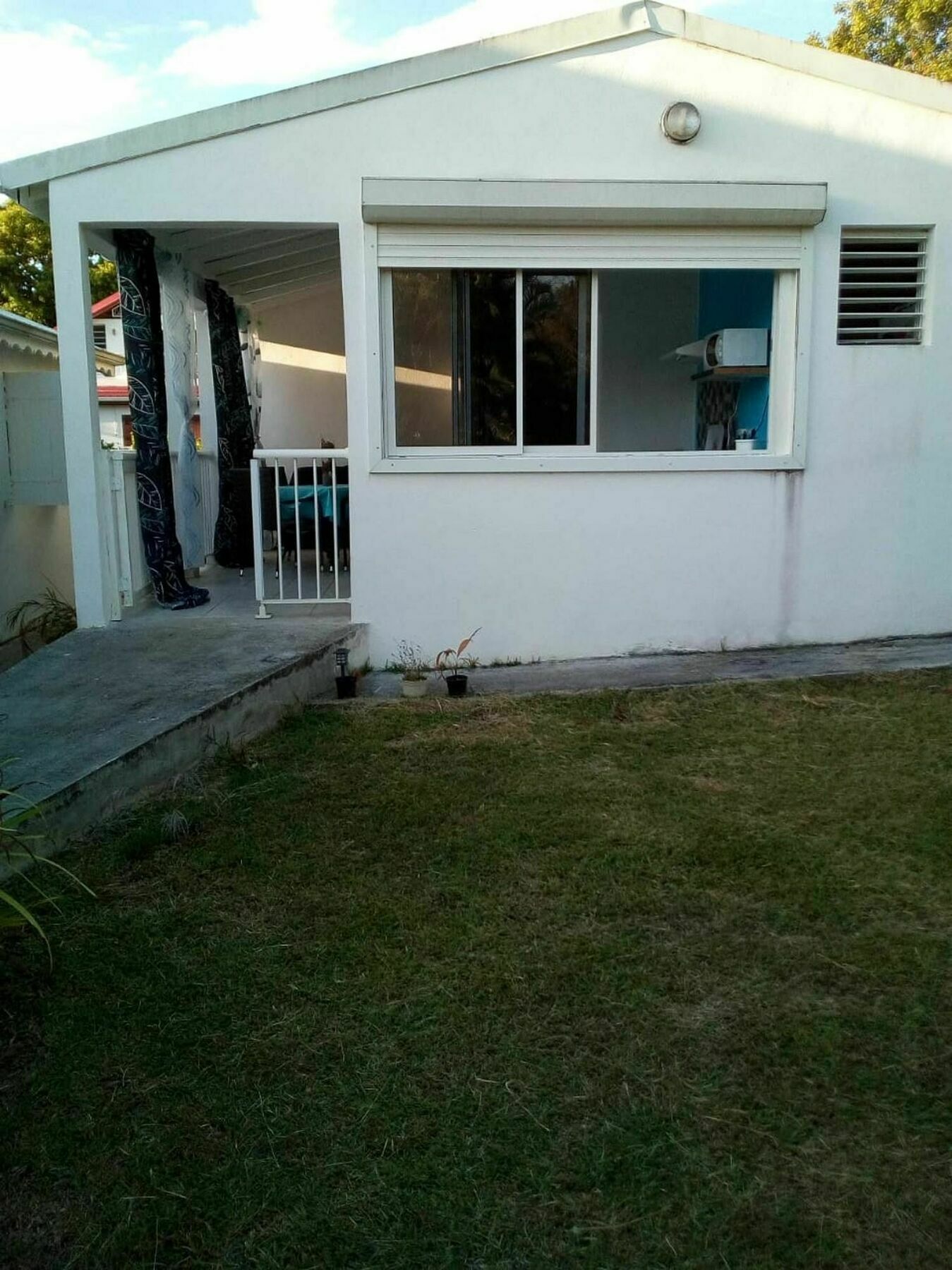 With One Bedroom In Lamentin, With Pool Access, Enclosed Gard